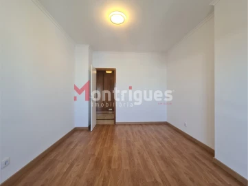 Apartamento T4 para Arrendamento em Parque das Nações