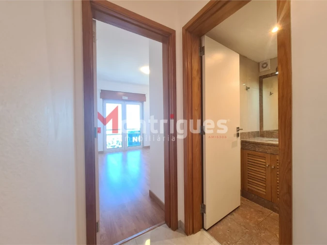 Apartamento T4 para Arrendamento em Parque das Nações Foto 11