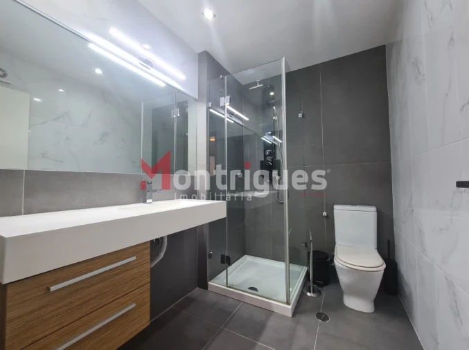 Apartamento T4 para Arrendamento em Parque das Nações Foto 19