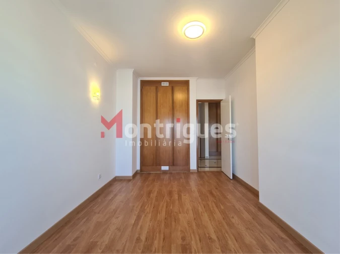 Apartamento T4 para Arrendamento em Parque das Nações Foto 20