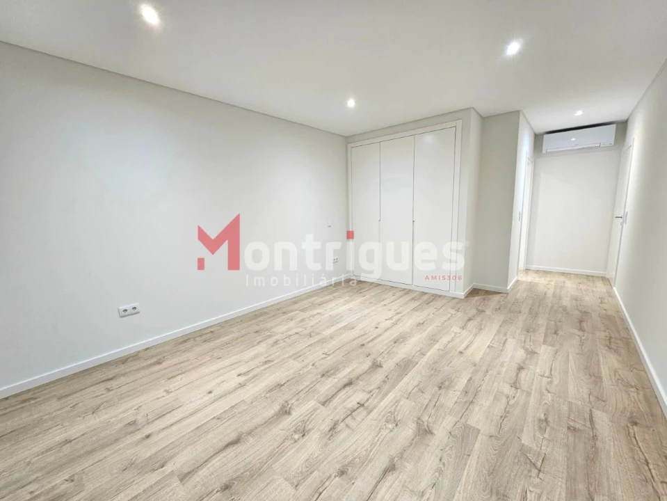 Apartamento T3 para Venda em Montijo e Afonsoeiro Foto 16