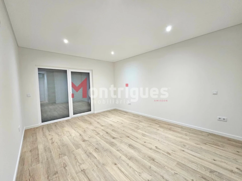 Apartamento T3 para Venda em Montijo e Afonsoeiro Foto 17