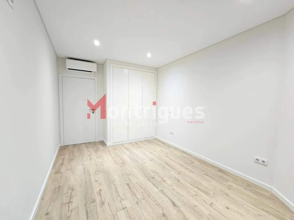 Apartamento T2 para Venda em Montijo e Afonsoeiro Foto 18
