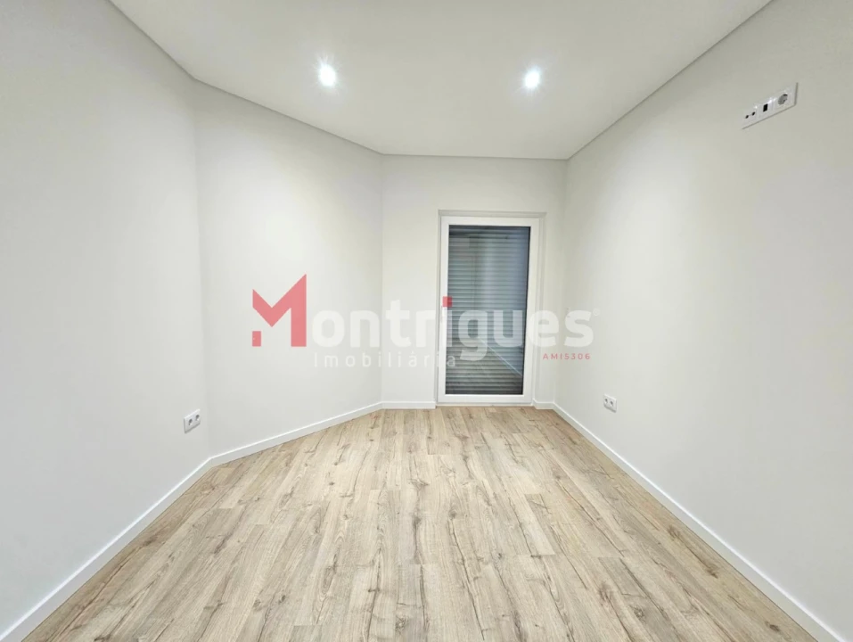 Apartamento T2 para Venda em Montijo e Afonsoeiro Foto 19