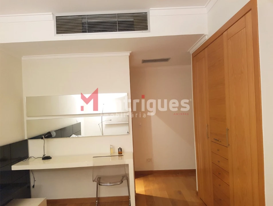 Apartamento T2 para Arrendamento em Parque das Nações Foto 11