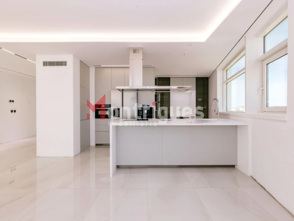 Apartamento T3 para Venda em Parque das Nações Foto 14