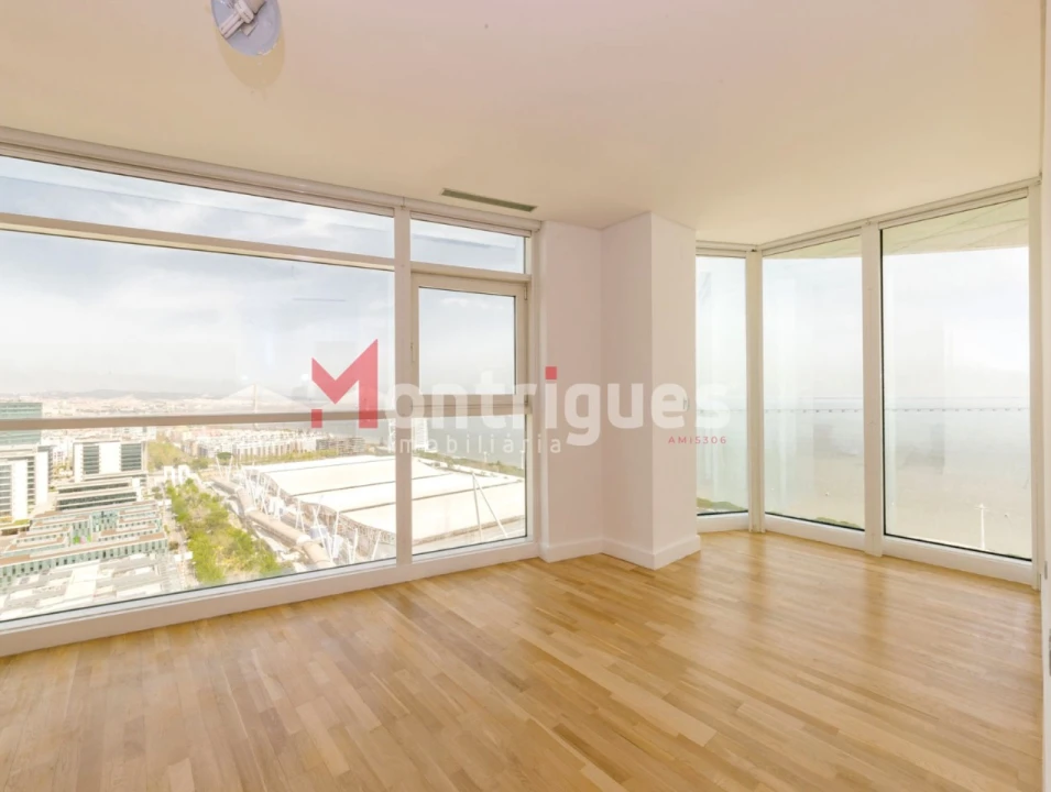 Apartamento T3 para Venda em Parque das Nações Foto 20