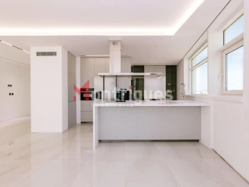 Apartamento T3 para Venda em Parque das Nações