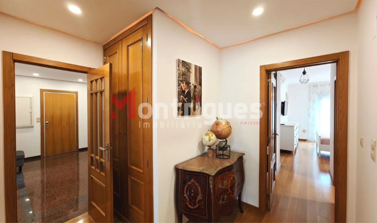 Apartamento T4 para Venda em Parque das Nações Foto 13