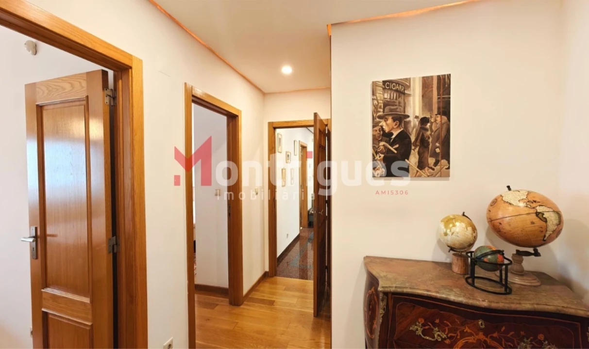 Apartamento T4 para Venda em Parque das Nações Foto 14