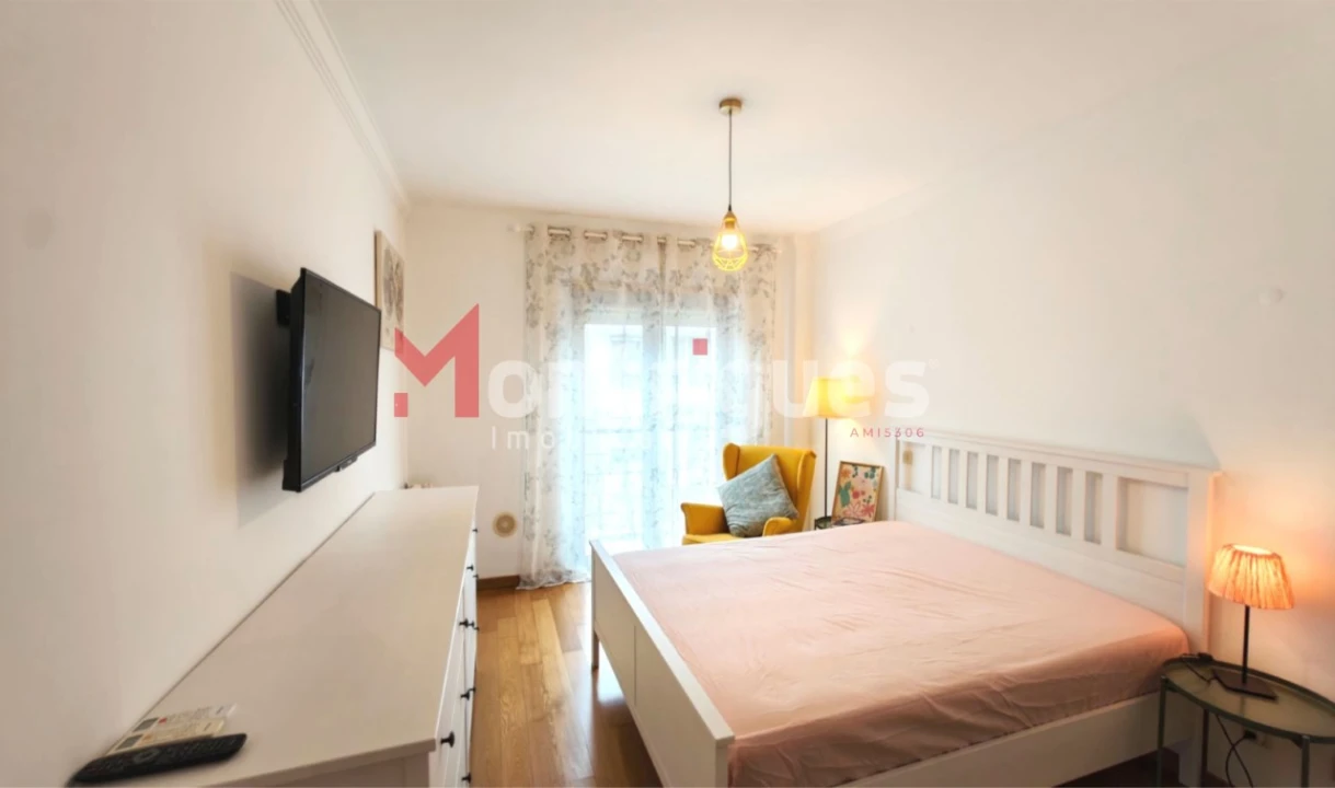 Apartamento T4 para Venda em Parque das Nações Foto 25