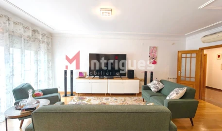 Apartamento T4 para Venda em Parque das Nações