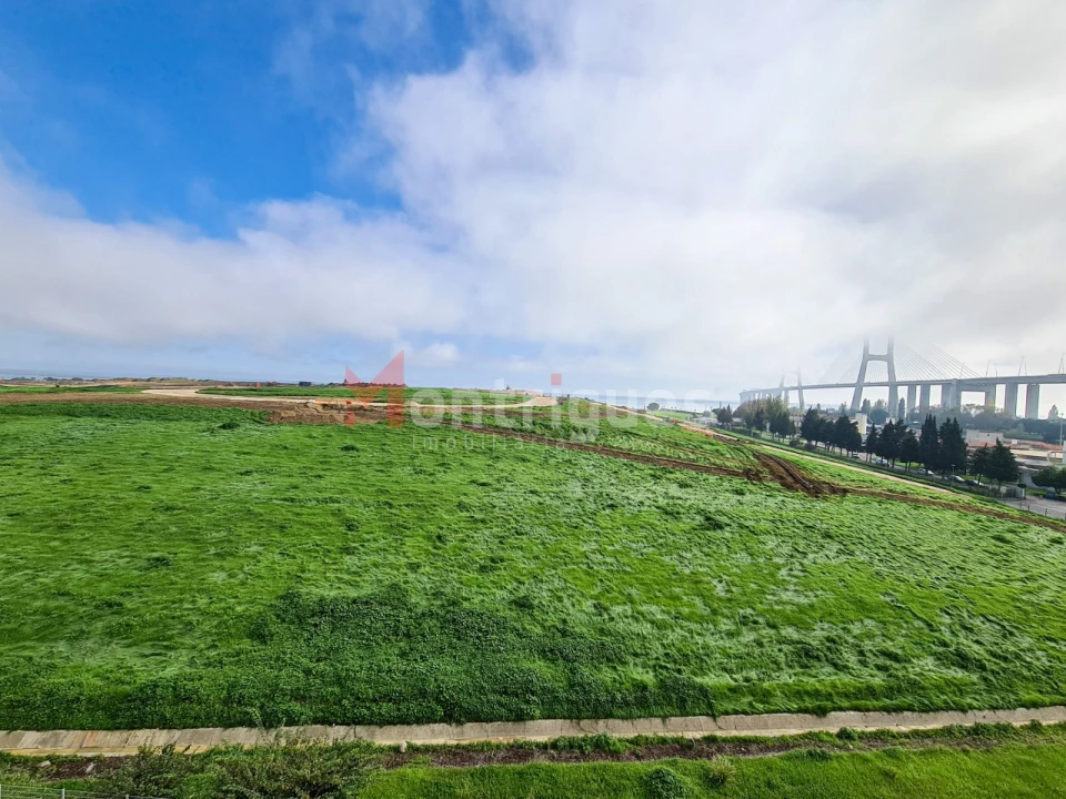 Apartamento T2 para Arrendamento em Parque das Nações Foto 24
