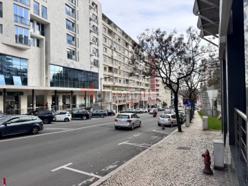 Escritório para Arrendamento em Estrela