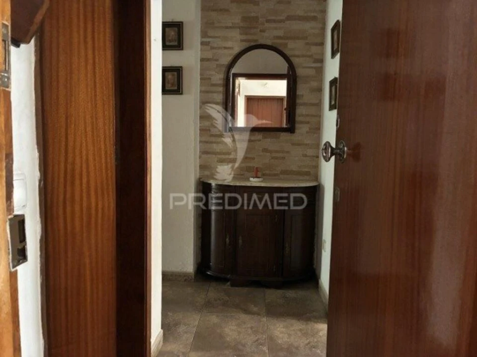 Apartamento T4 para Venda em Olhão Foto 1