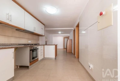 Moradia T3 para Venda em Marinha Grande