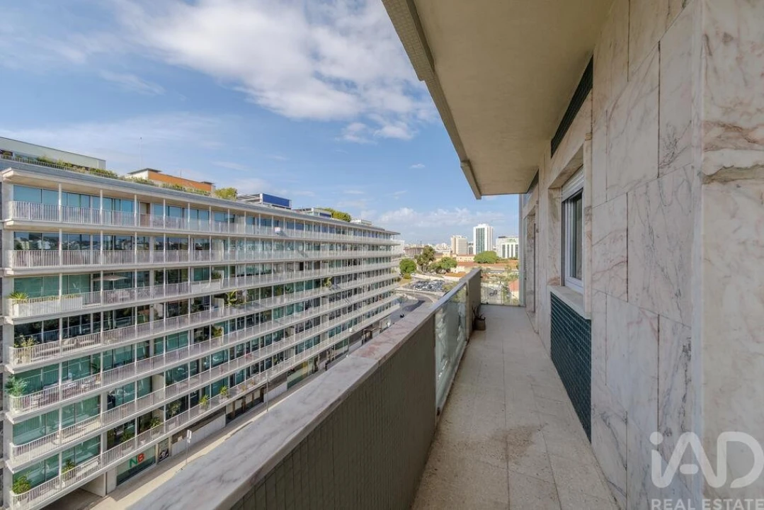 Apartamento T3 para Venda em Avenidas Novas Foto 16