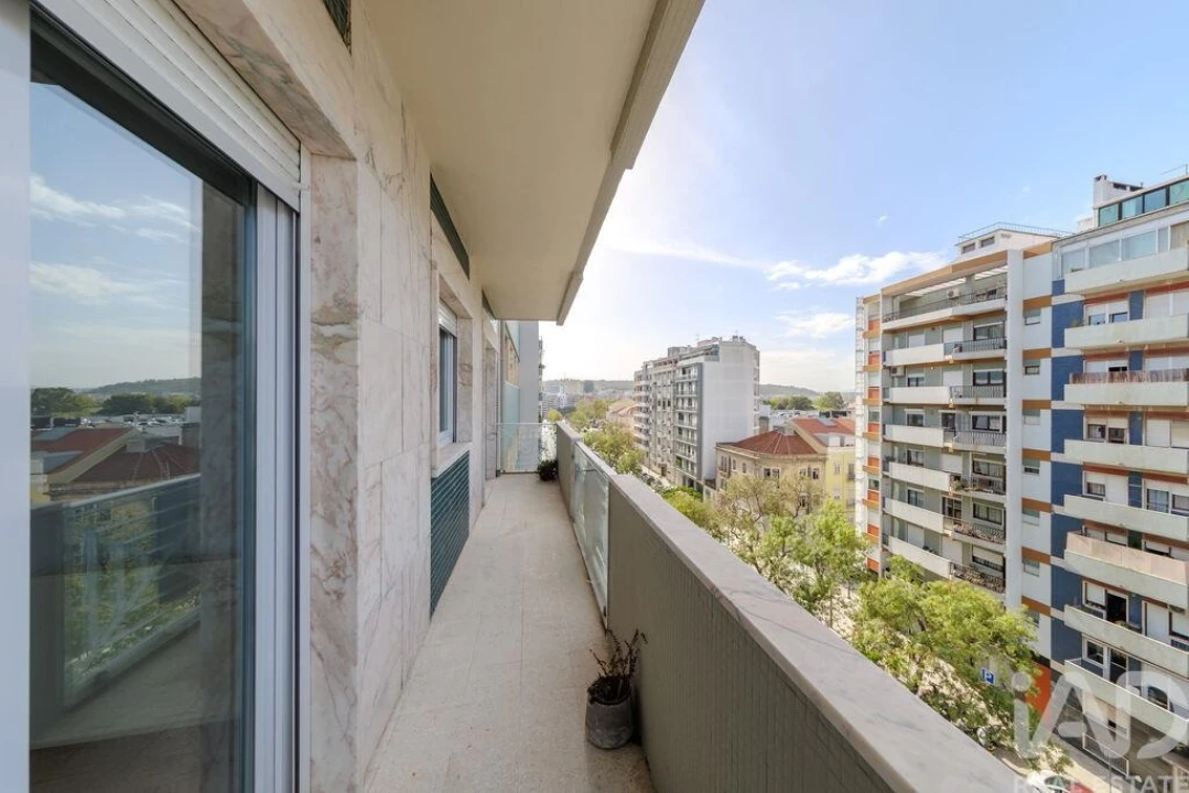 Apartamento T3 para Venda em Avenidas Novas Foto 15