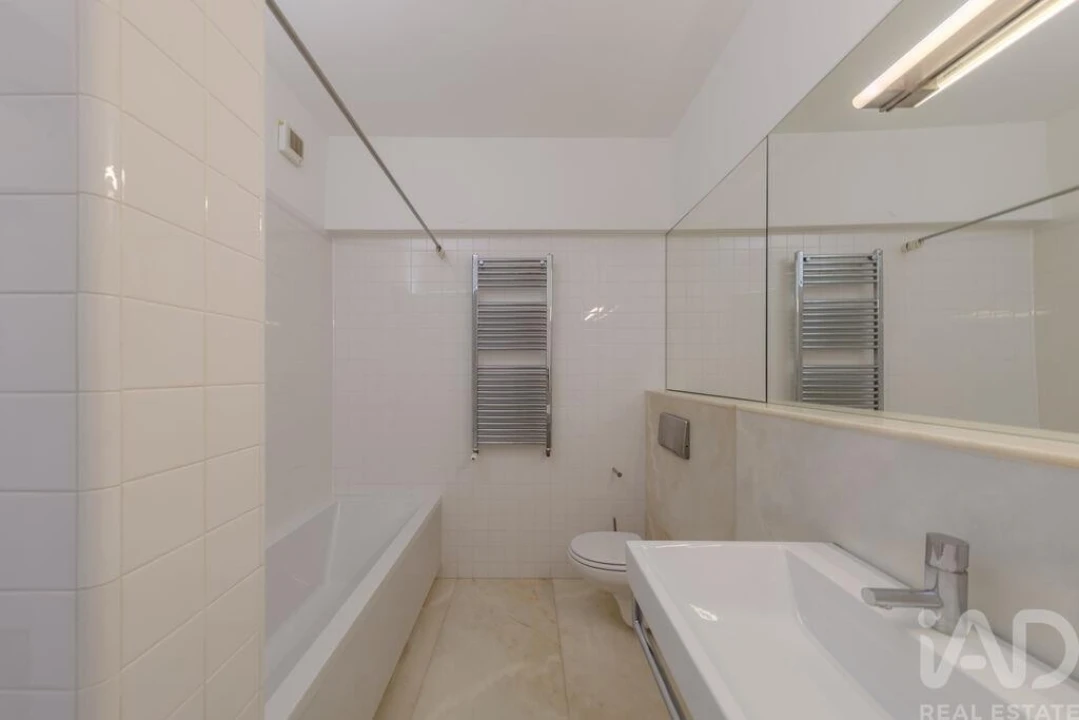 Apartamento T3 para Venda em Avenidas Novas Foto 23