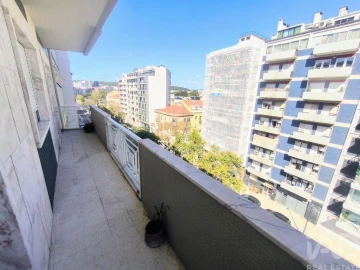 Apartamento T3 para Venda em Avenidas Novas
