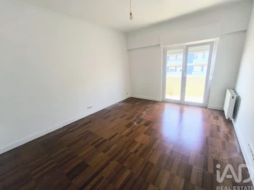 Apartamento T3 para Venda em Avenidas Novas