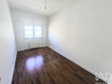 Apartamento T3 para Venda em Avenidas Novas