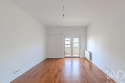 Apartamento T3 para Venda em Avenidas Novas