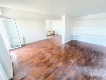 Apartamento T3 para Venda em Avenidas Novas