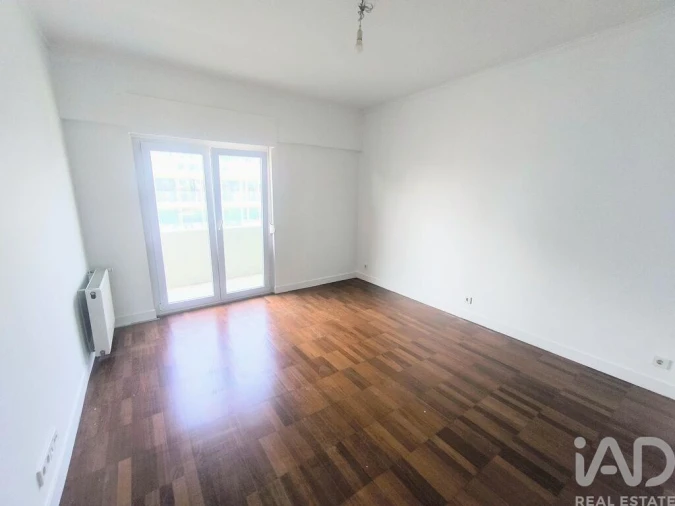 Apartamento T3 para Venda em Avenidas Novas Foto 14