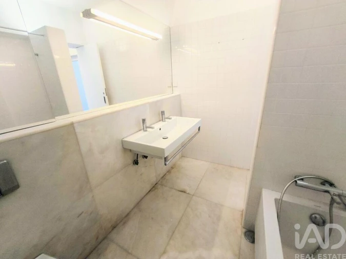 Apartamento T3 para Venda em Avenidas Novas Foto 18