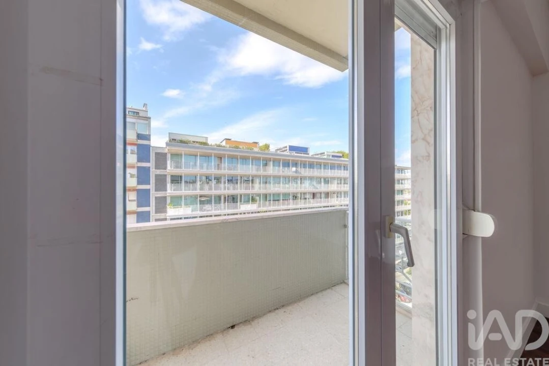 Apartamento T3 para Venda em Avenidas Novas Foto 13