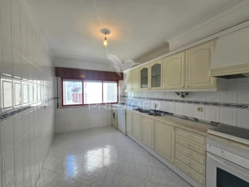 Apartamento T2 para Venda em Algueirão-Mem Martins