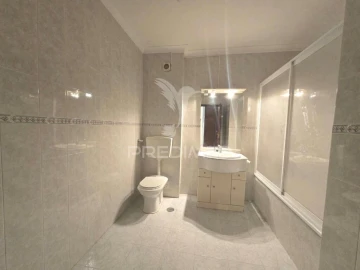 Apartamento T2 para Venda em Algueirão-Mem Martins