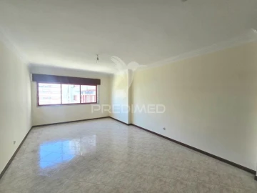 Apartamento T2 para Venda em Algueirão-Mem Martins