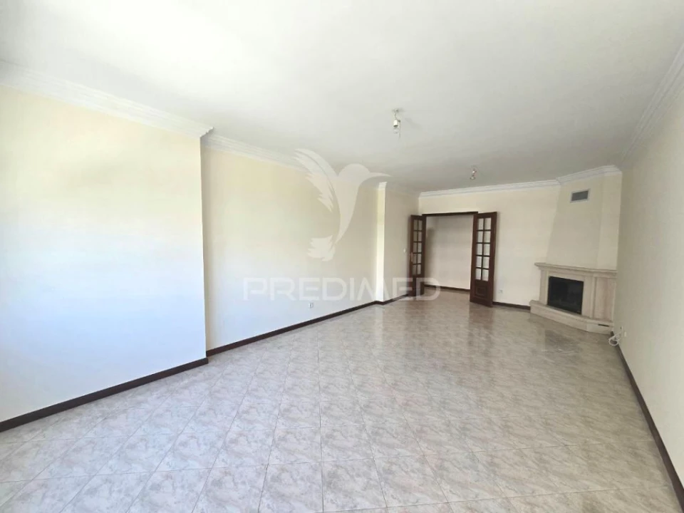Apartamento T2 para Venda em Algueirão-Mem Martins Foto 9