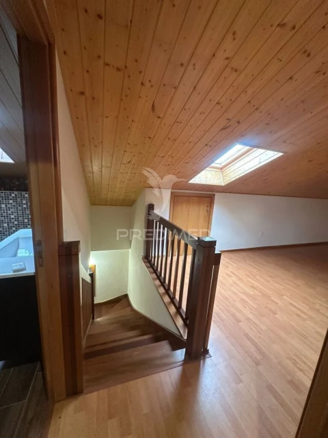 Moradia T4 para Venda em Canedo, Vale e Vila Maior
