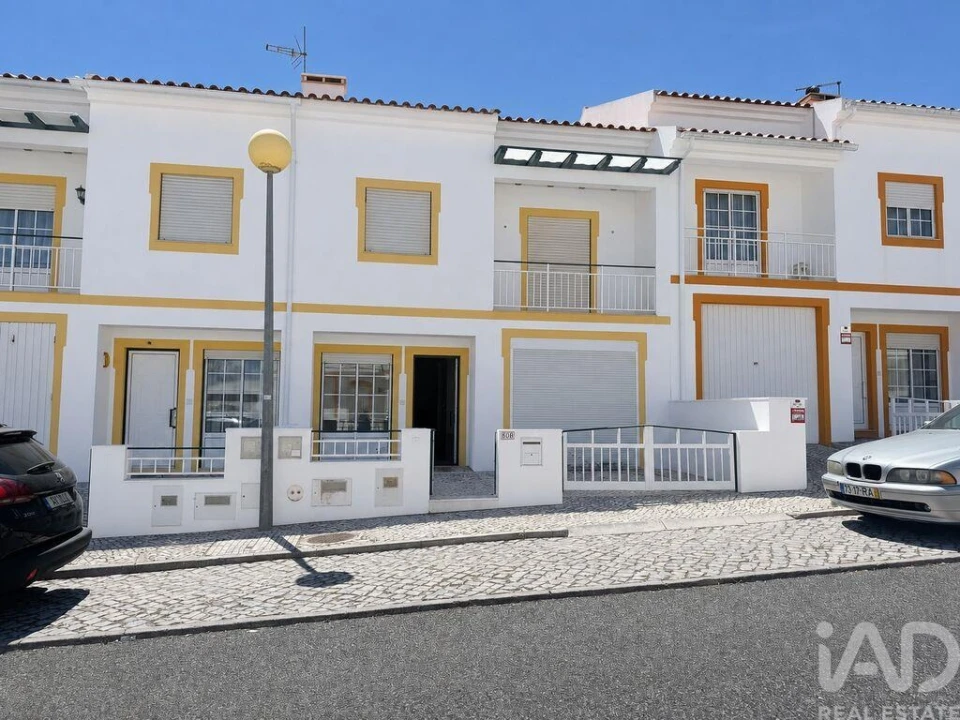 Moradia T3 para Venda em Alfeizerão Foto 1