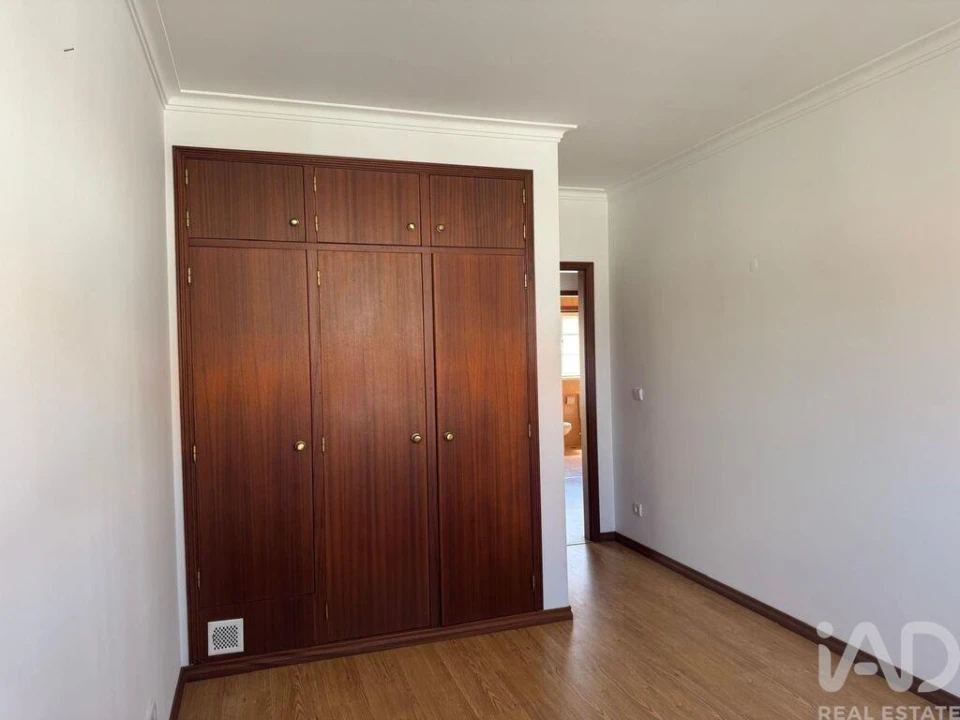 Moradia T3 para Venda em Alfeizerão Foto 22