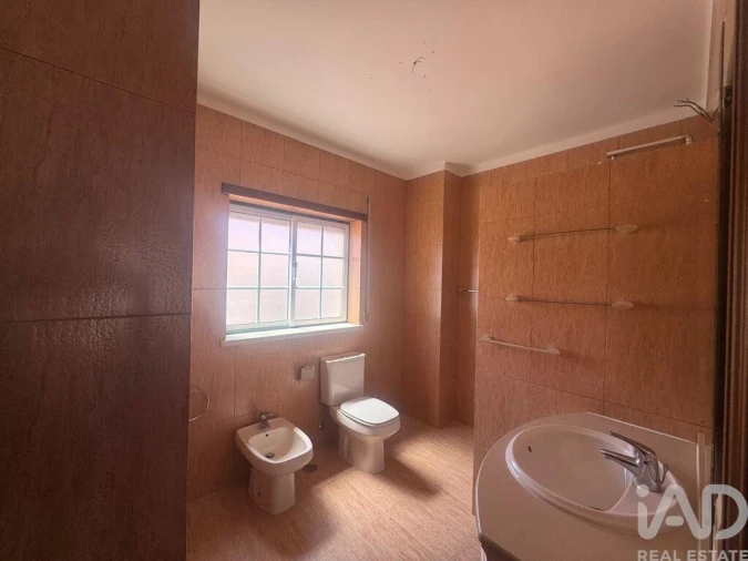 Moradia T3 para Venda em Alfeizerão Foto 18