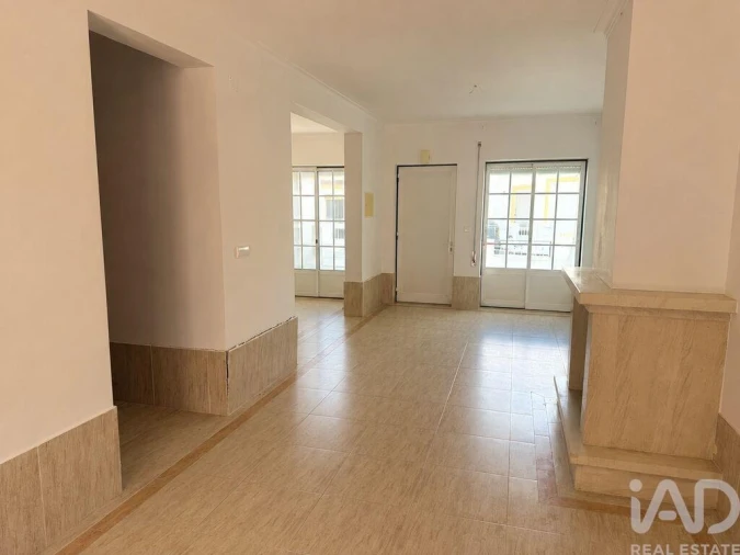 Moradia T3 para Venda em Alfeizerão Foto 8