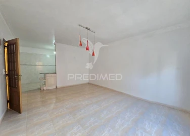 Apartamento T2 para Venda em Algueirão-Mem Martins