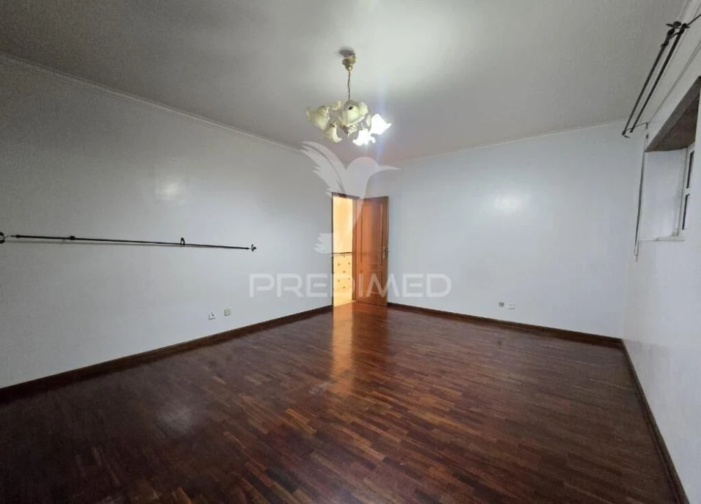 Apartamento T2 para Venda em Algueirão-Mem Martins Foto 18