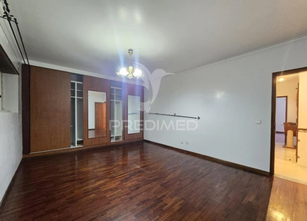Apartamento T2 para Venda em Algueirão-Mem Martins Foto 17