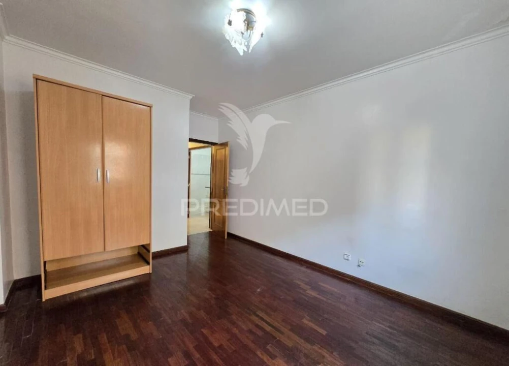 Apartamento T2 para Venda em Algueirão-Mem Martins Foto 15