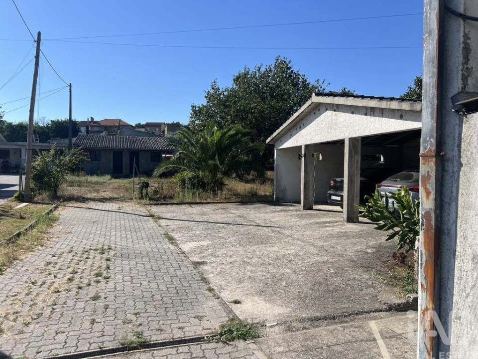 Moradia T4 para Venda em Tonda Foto 3