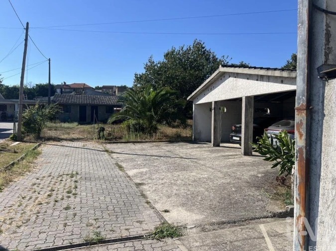 Moradia T4 para Venda em Tonda Foto 3
