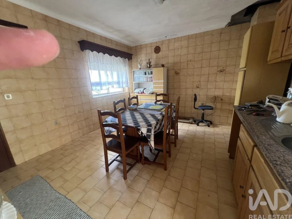 Moradia T4 para Venda em Tonda Foto 17