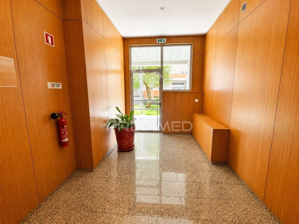 Apartamento T3 para Venda em Vila Verde e Barbudo Foto 6