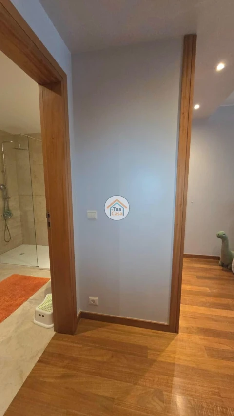 Apartamento T2 para Venda em Arcozelo