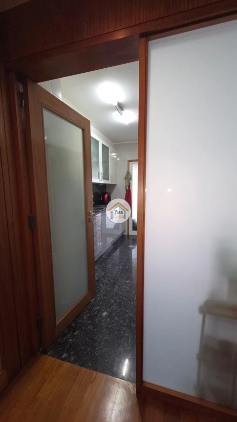Apartamento T2 para Venda em Arcozelo